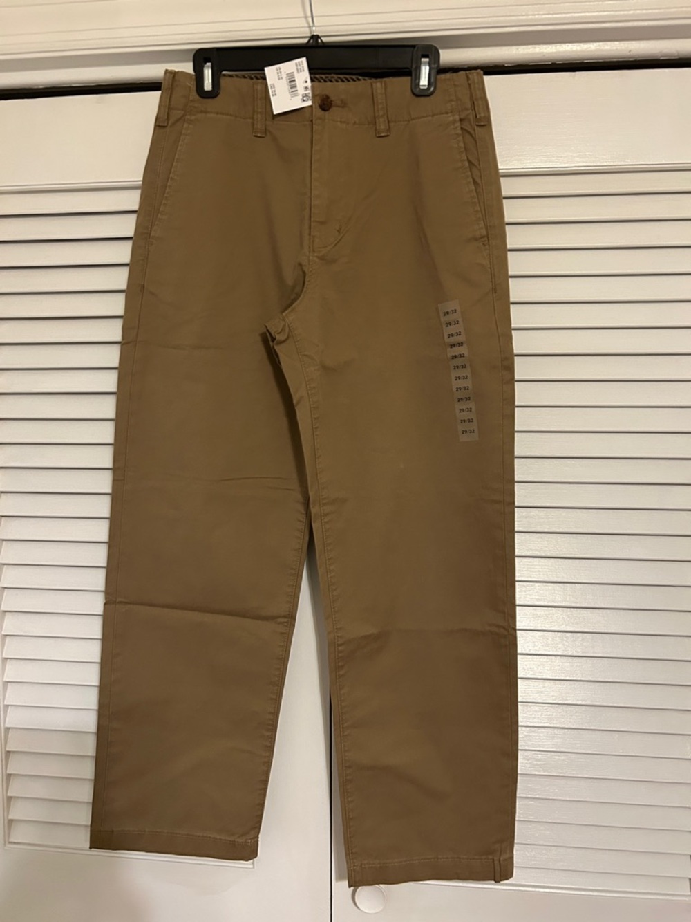 American Eagle Outfitters Men's Chino Pants in Tan